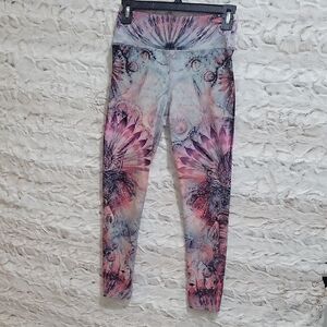 Evolution and Creation Womens  Size S Peacock Pattern Leggings Base Layers, Yoga